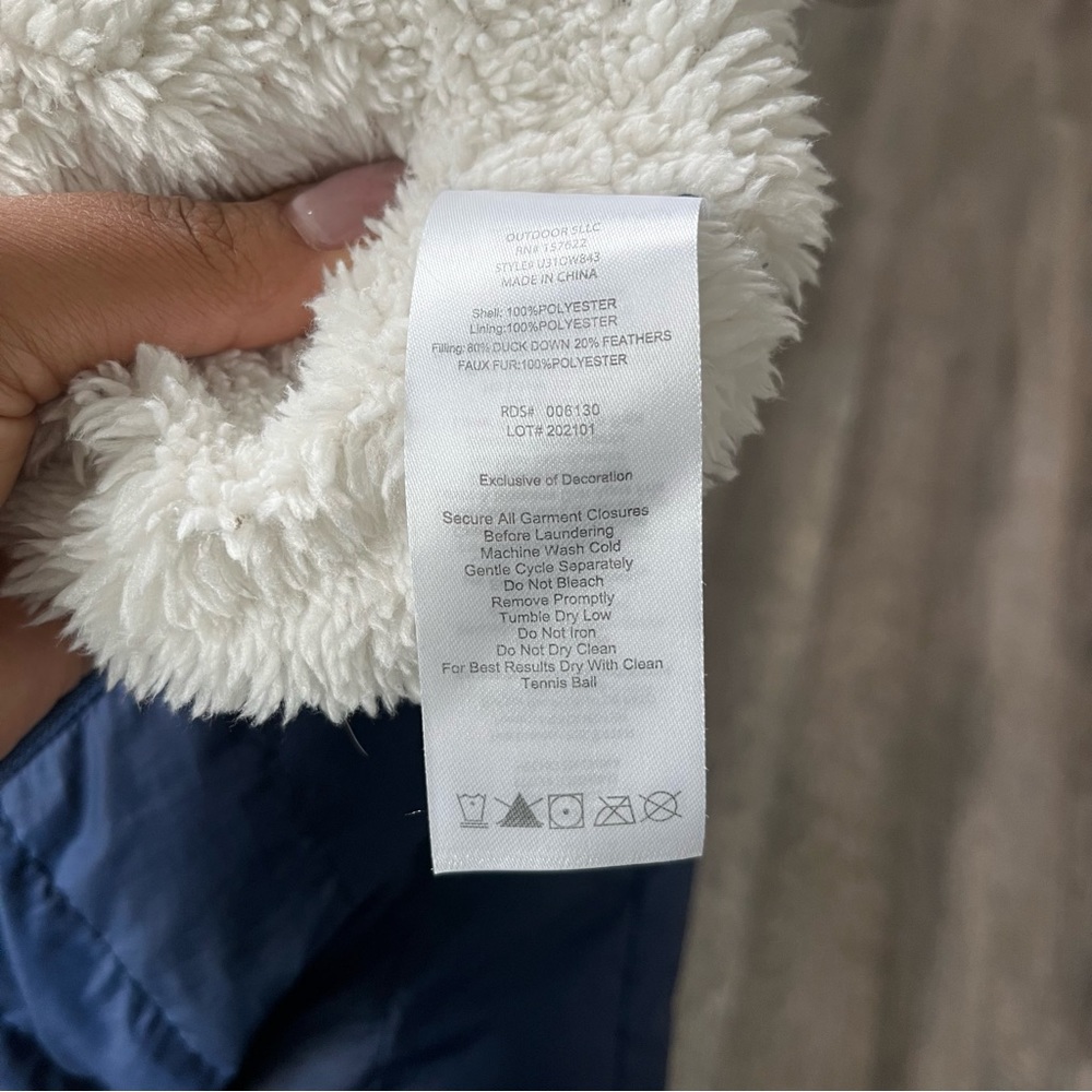 Eddie Bauer baby boy toddler boy down filled snowsuit 12 months - Picture 4 of 12